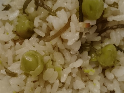 塩昆布のグリーンピースご飯